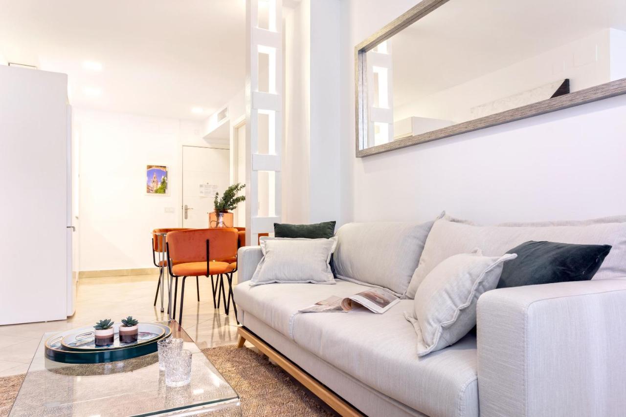 Genteel Home Magdalena เซบีญา ภายนอก รูปภาพ